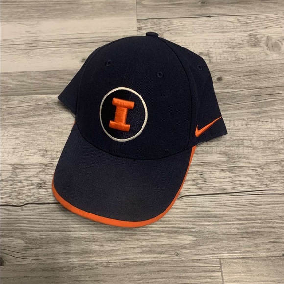 Mens adjustable Illinois Nike hat - Picture 1 of 2